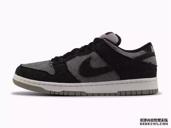 15ĺNϷIKE SB DUNK LOW ELITE 'BE@RBRICK'